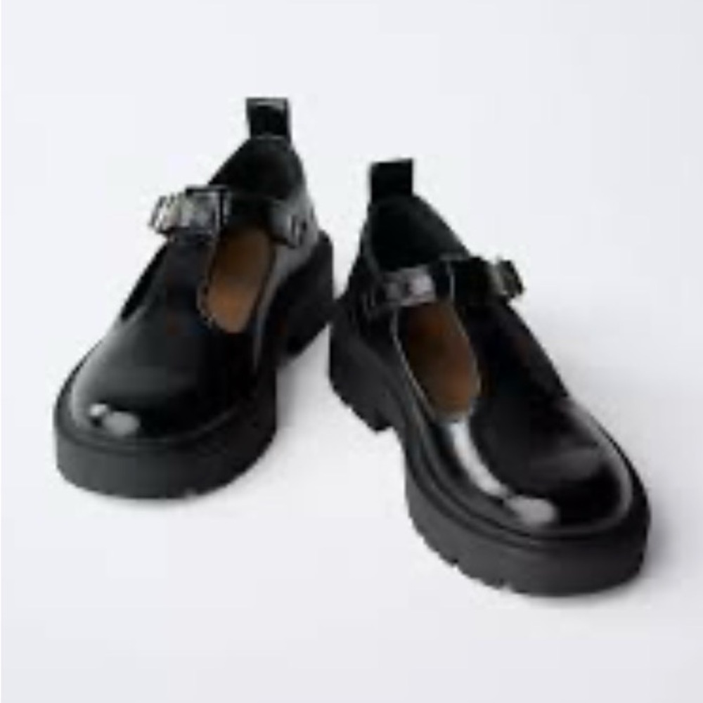 ZARA Black Patent Mary Jane Shoes with Silver Buckle Sz 38/ 8 - Picture 7 of 8
